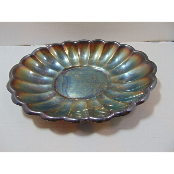 Reed & Barton Other - Reed & Barton #113 Holiday Pattern Oval Scallop Silverplate 10.5" Serving Dish